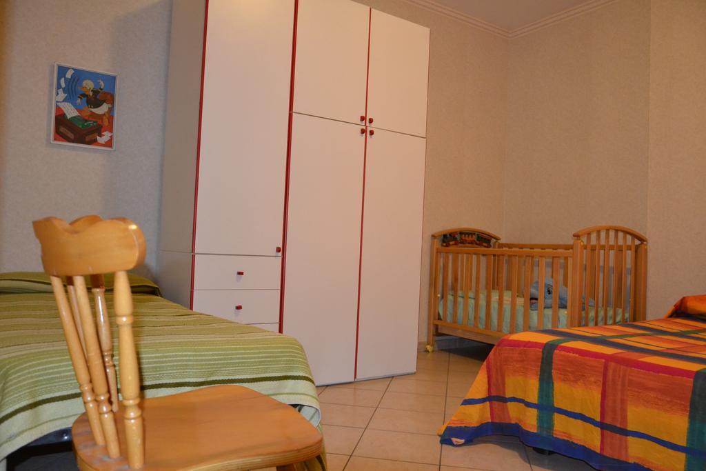 Low Cost La Meridiana Hotel Zafferana Etnea Kamer foto